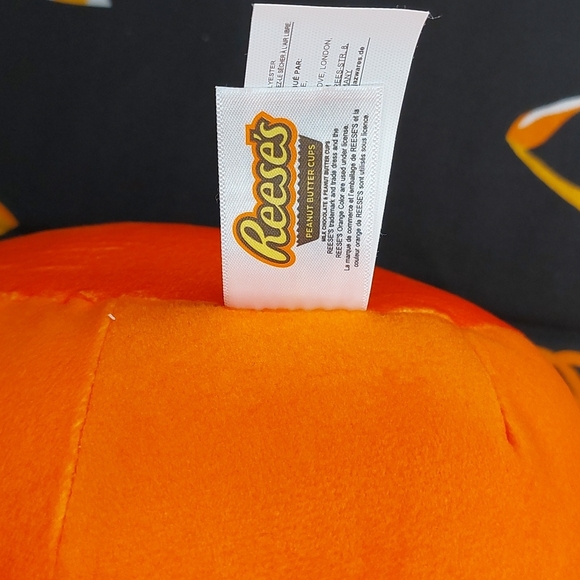 Squishmallow Hershey Reese's Tovinda Unicorn Kitty Plush Halloween Toy NWT - Picture 7 of 8